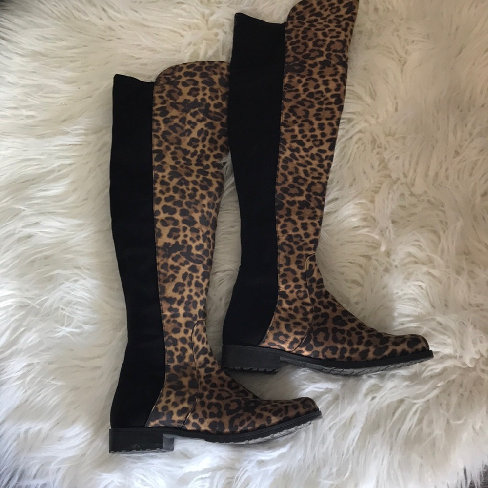 Unisa Ungillean leopard OTK boot
